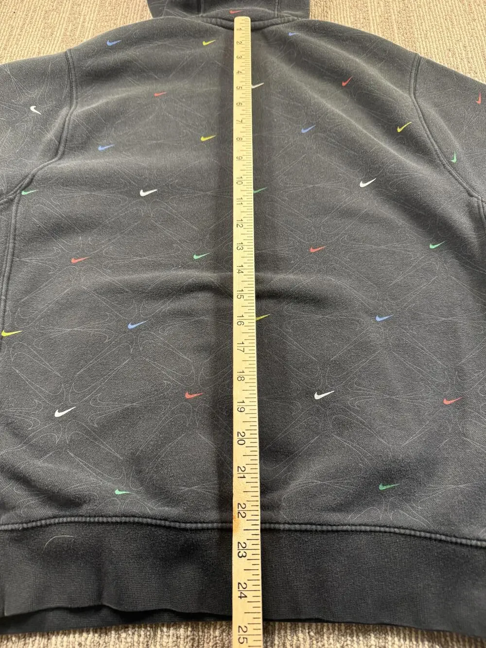 Nike Hoodie Mens Small Gray Pullover Fleece Sweatshirt Multicolor Swoosh Logo